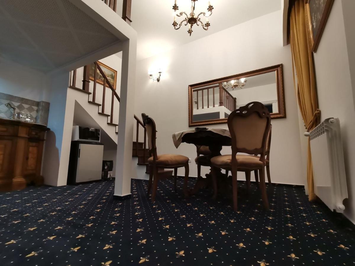 Weiss Little Palace Braşov Exterior foto